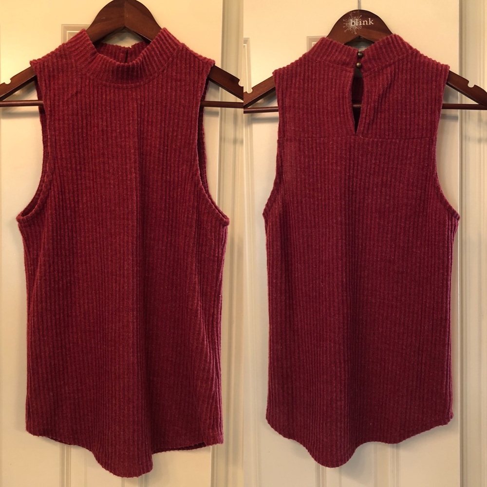 She + Sky ribbed mock neck tank top
